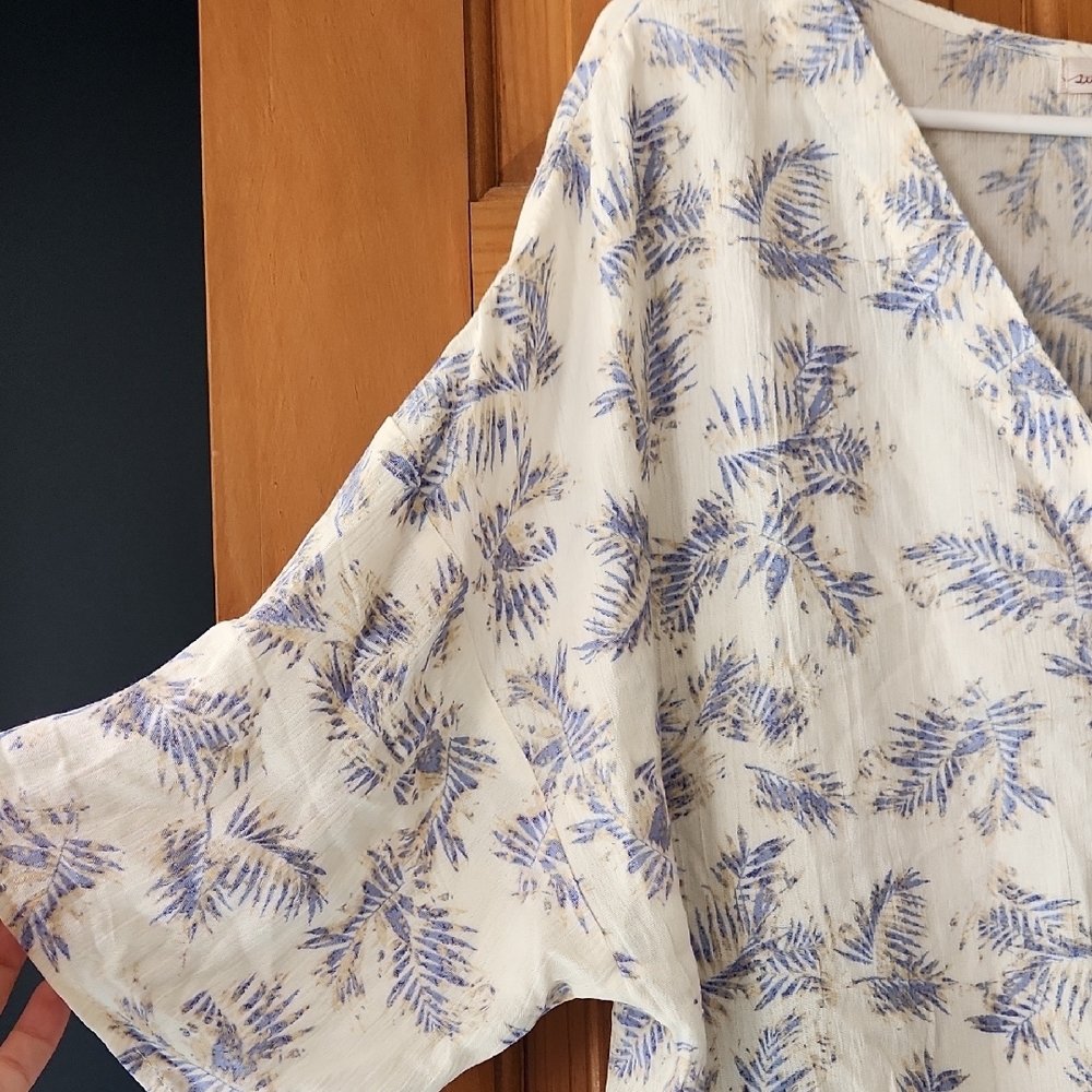 Cream Buttoned Relaxed Blouse - Picture 4 of 5